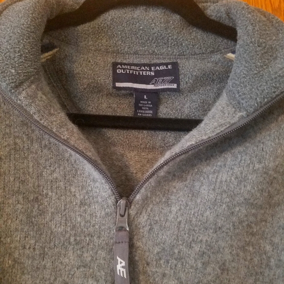 American Eagle 100% Lambswool Pullover Size Large - Picture 2 of 3